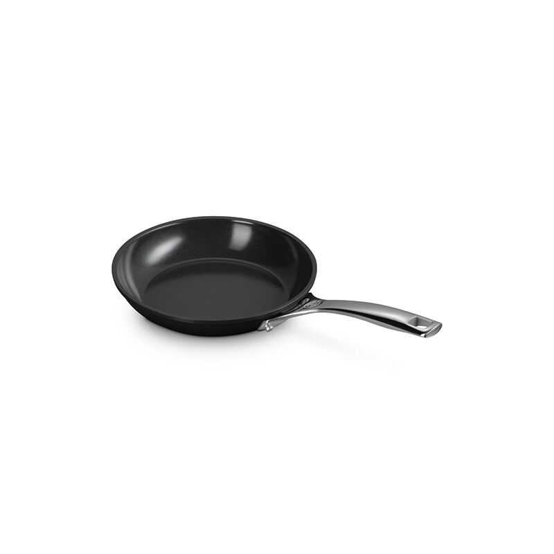 Essential Non-stick Ceramic Fry Pan | Le Creuset®