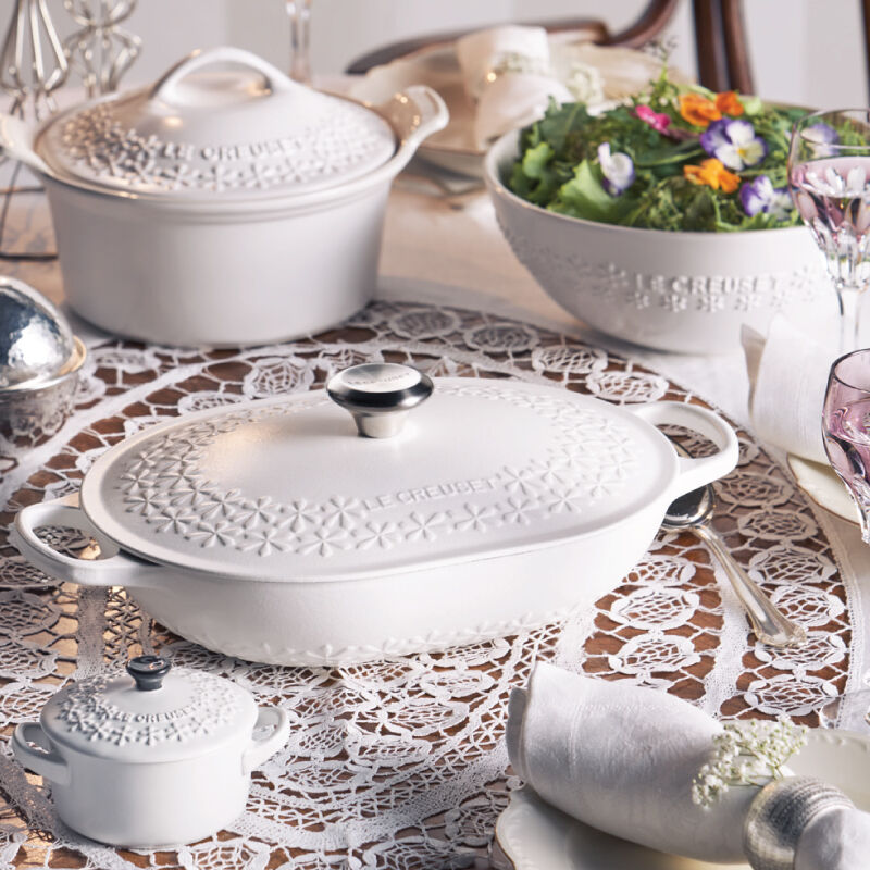 Fleur Collection Signature Oval Casserole | Le Creuset®