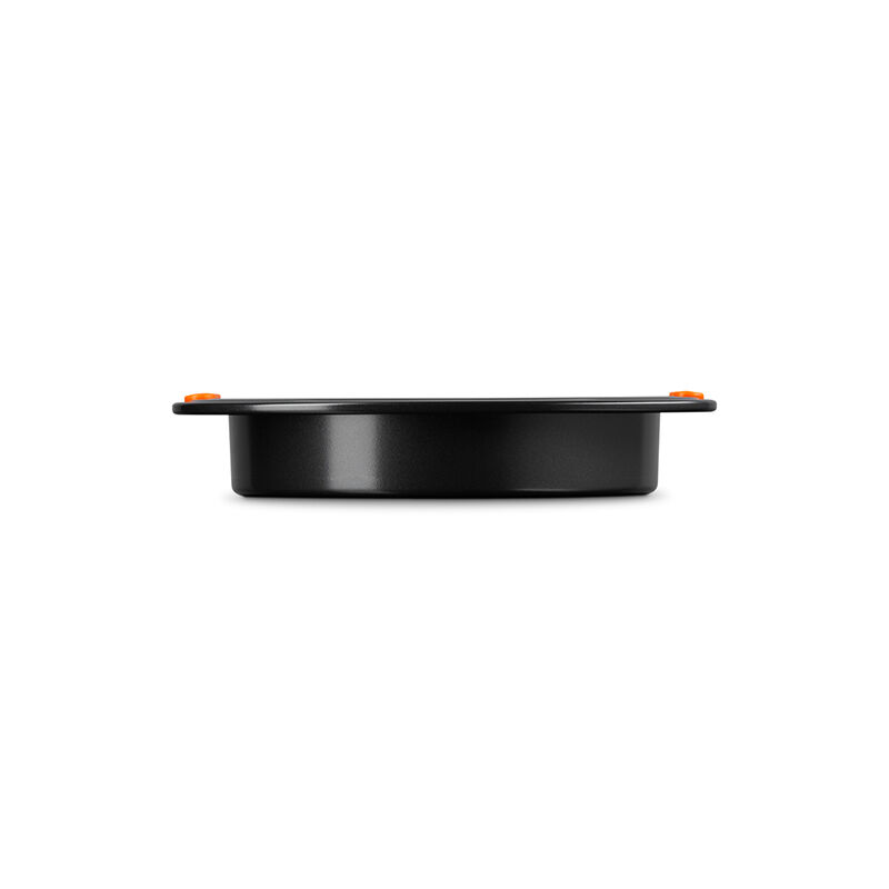 Non-stick Metal Bakeware Round Cake Pan | Le Creuset®