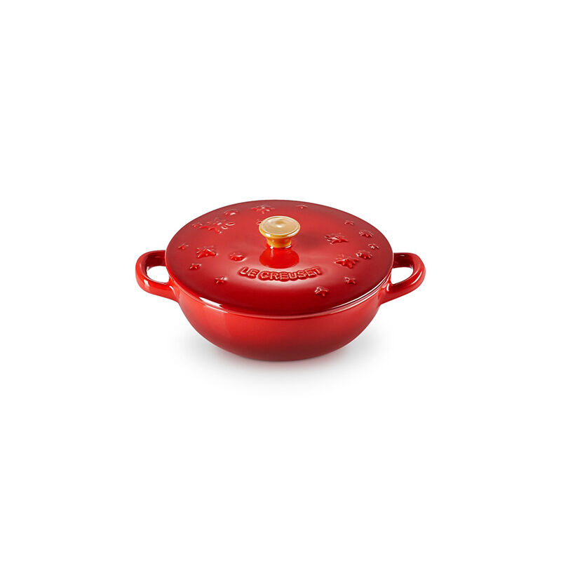 Star Relief Marmite with Gold Knob | Le Creuset®