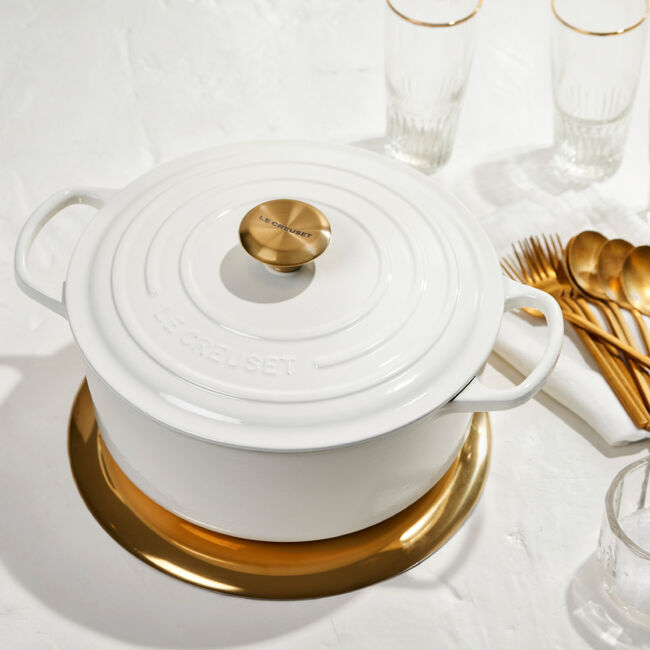 Le Creuset - Signature Round Dutch Oven with Gold Knob