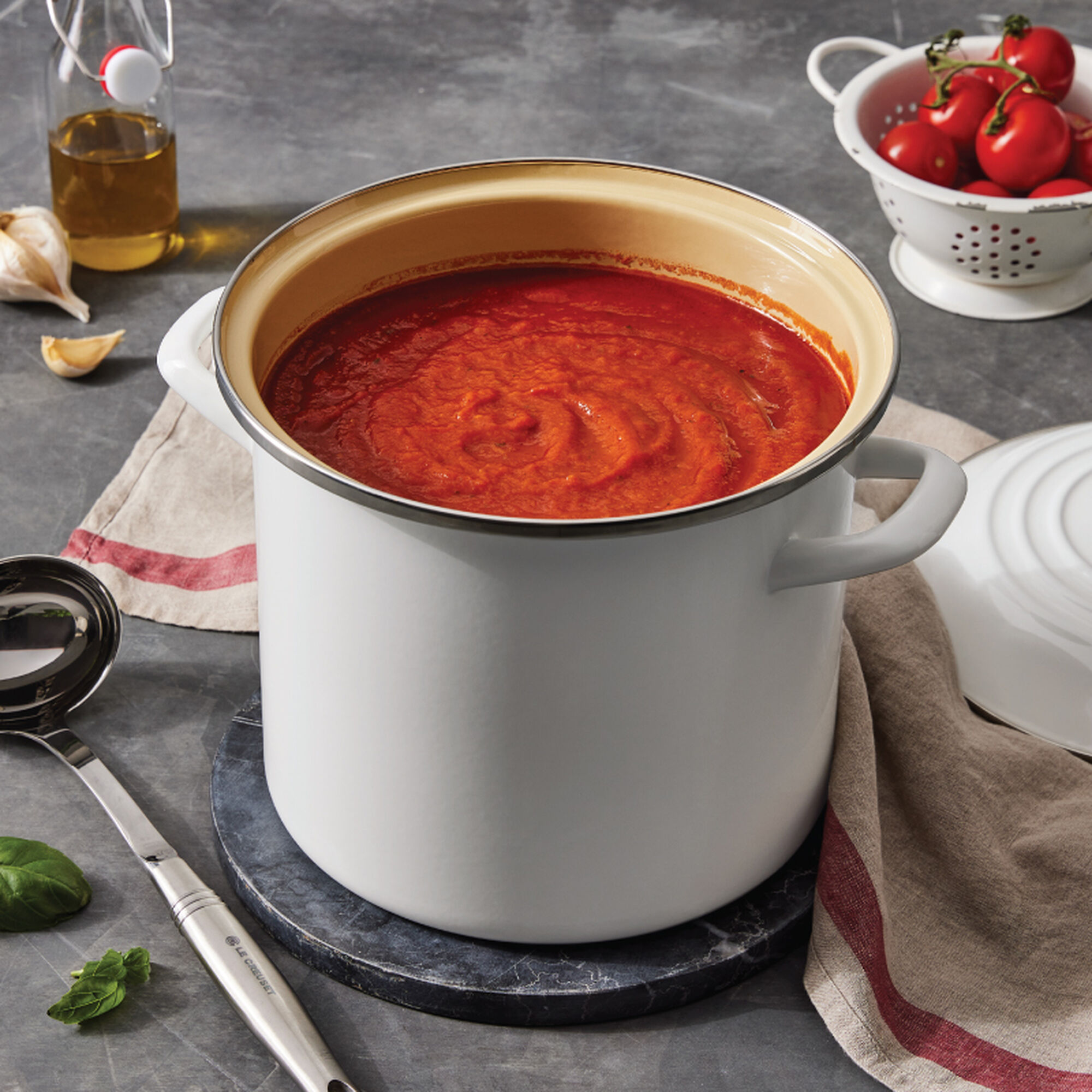 Stockpot - White, 8 qt.