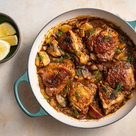 https://www.lecreuset.com/on/demandware.static/-/Sites-LeCreuset-Library/default/dw1af2f504/images/blog/tips-techniques/what-else-braiser/Soy-Cider-Braised-Chicken-540x540.jpg