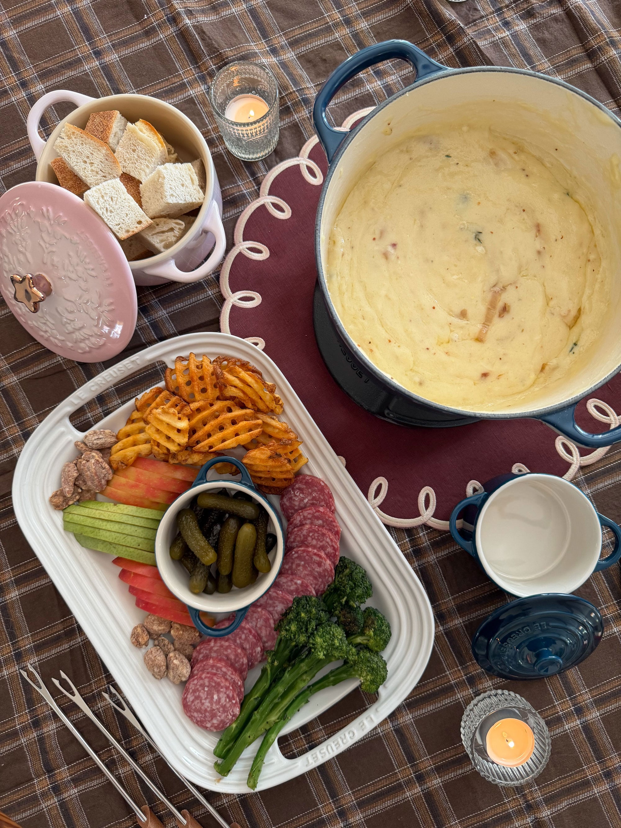 bread added to fondue spread
