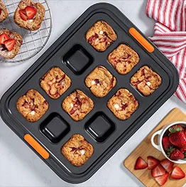 links to Cookie, Cake & Muffin Pans