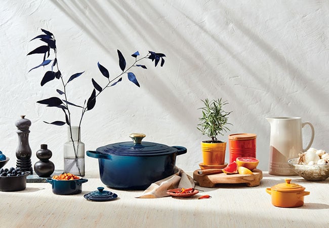 bold colors combine to form a dramatic tablescape