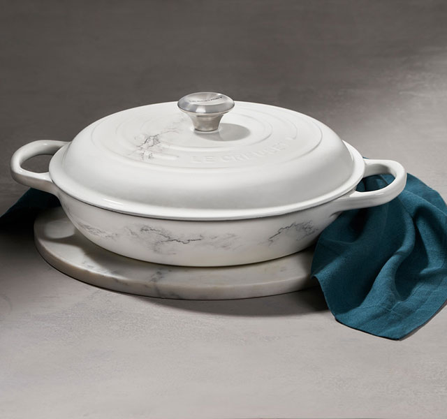 braiser with marble pattern