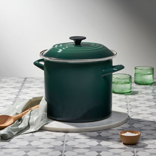 green stockpot