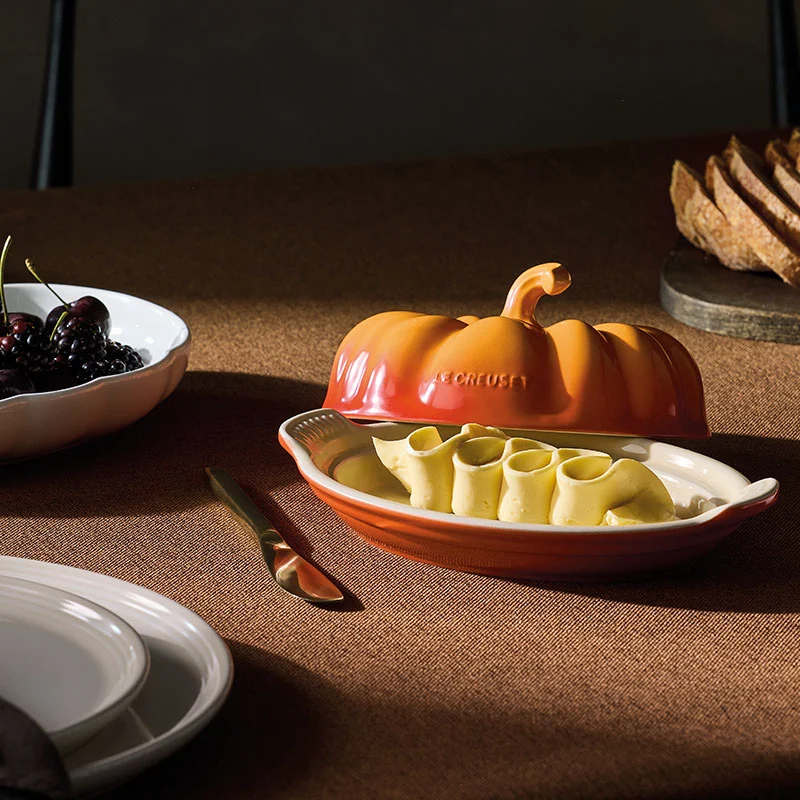 red casserole dish
