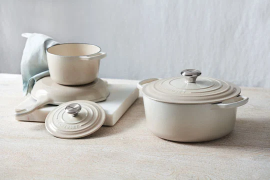 cast iron cookware in meringue