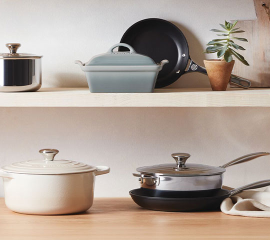 LE CREUSET - ぴっちゃんページ Casseroles, Covered Casseroles, Baking Dishes, and Loaf Pans