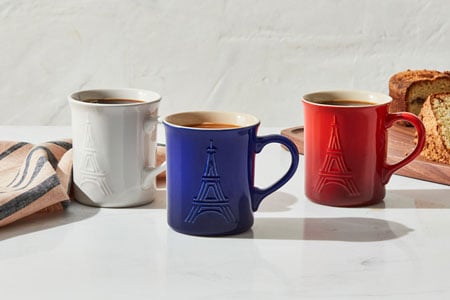 mugs with eiffel tower embossed on the sides