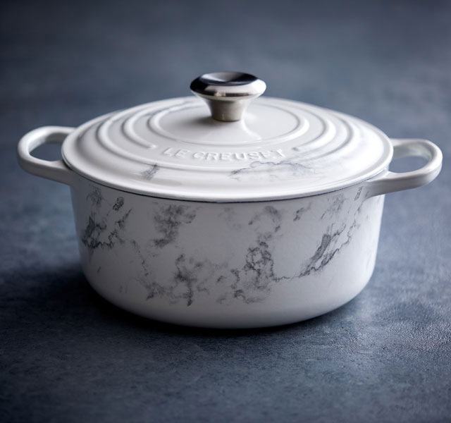 dutch oven with marble pattern