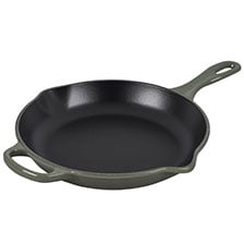 Round Dutch Oven in Thyme green