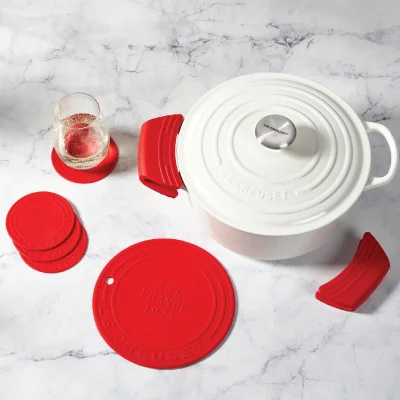 red silicone gift set