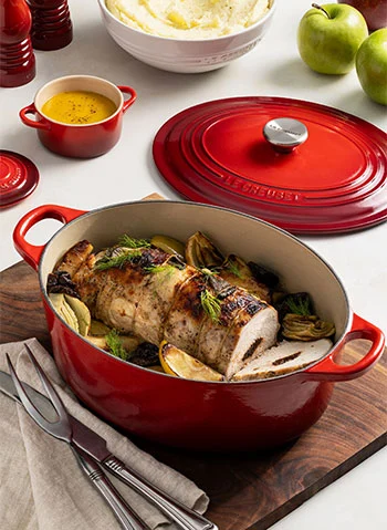 Traditional Oval Dutch Oven