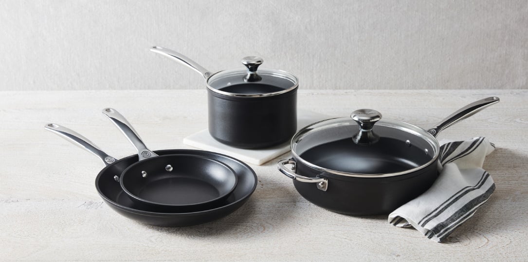 Le Creuset 10-Piece Stainless Steel Cookware Set