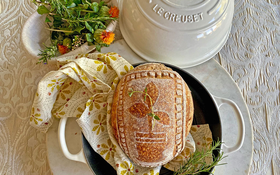 How to Decorate and Stencil Bread Le Creuset® Official Site