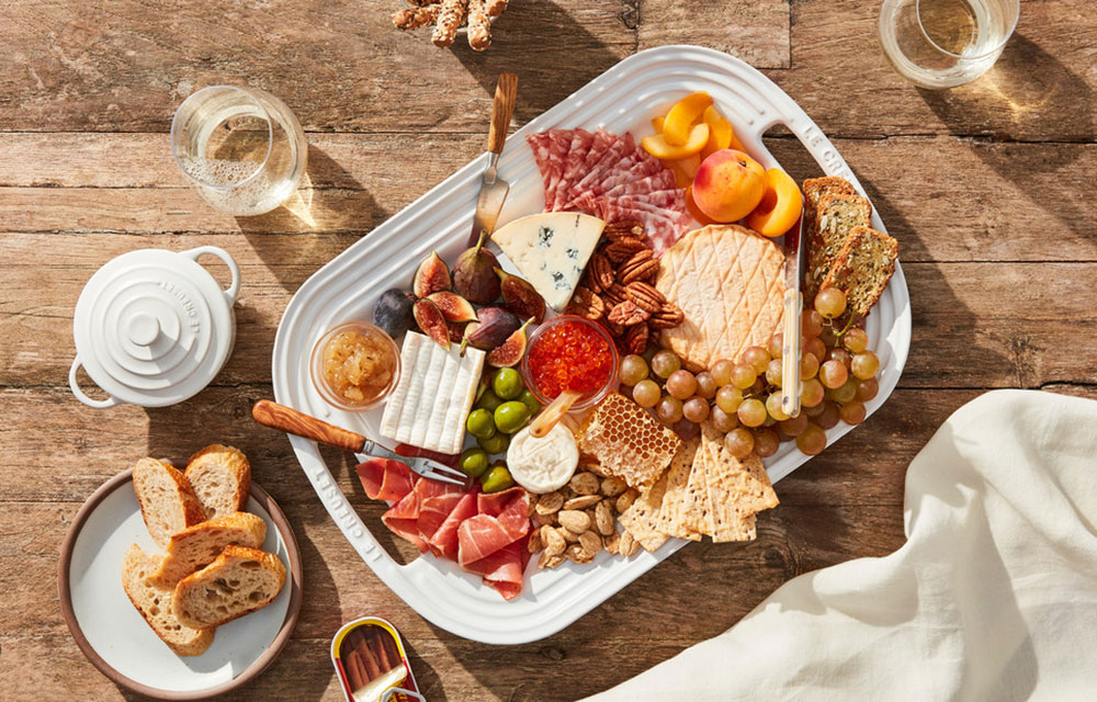 How to Compose a Cheese and Charcuterie Board Le Creuset® Official Site