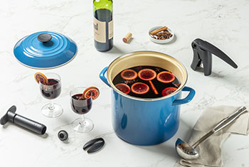 mulled wine in a stockpot