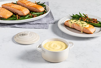 salmon topped with bearnaise sauce