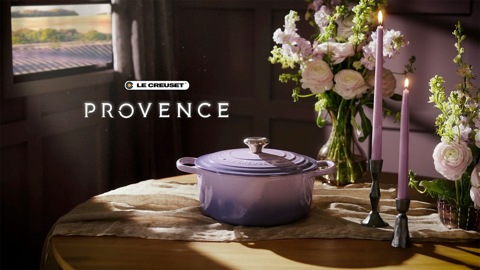 Signature Round Dutch Oven