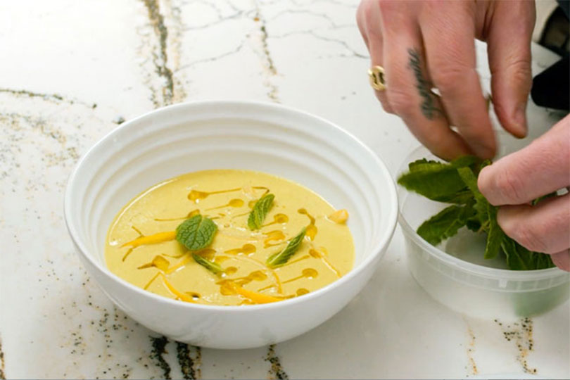 Asparagus Soup with Vadouvan Curry
