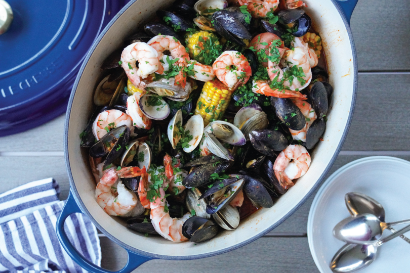 Portuguese-Inspired Seafood Boil with Lingui&ccedil;a