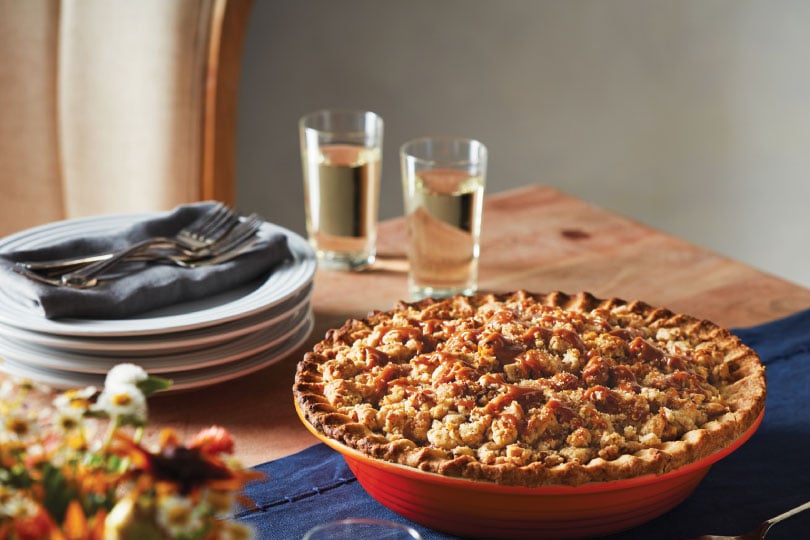Caramel Apple Crumb Pie