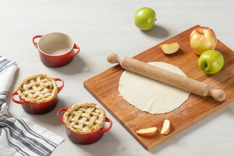 Mini Spiced Apple Pies with Cheddar Crust
