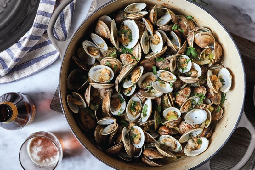 Beer-Steamed Clams with Fennel and Tarragon