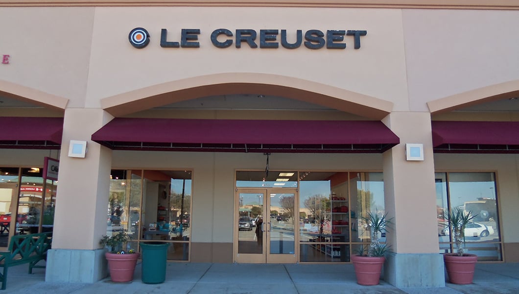 Le Creuset: Allen Premium Outlets