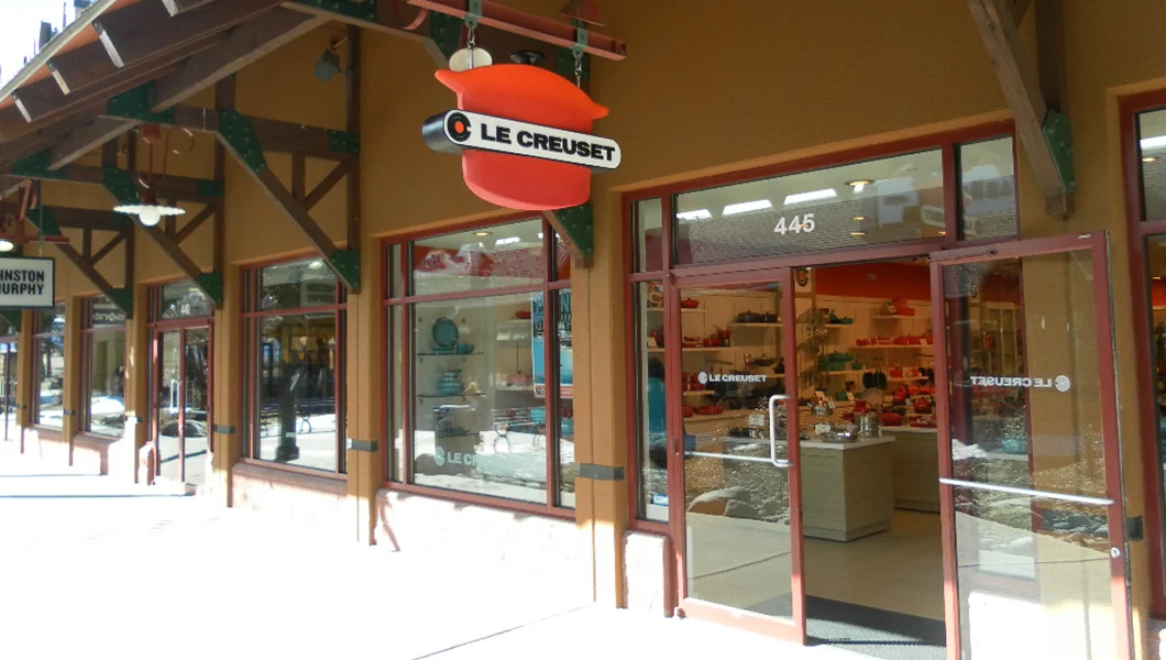 Le Creuset: Outlets at Castle Rock